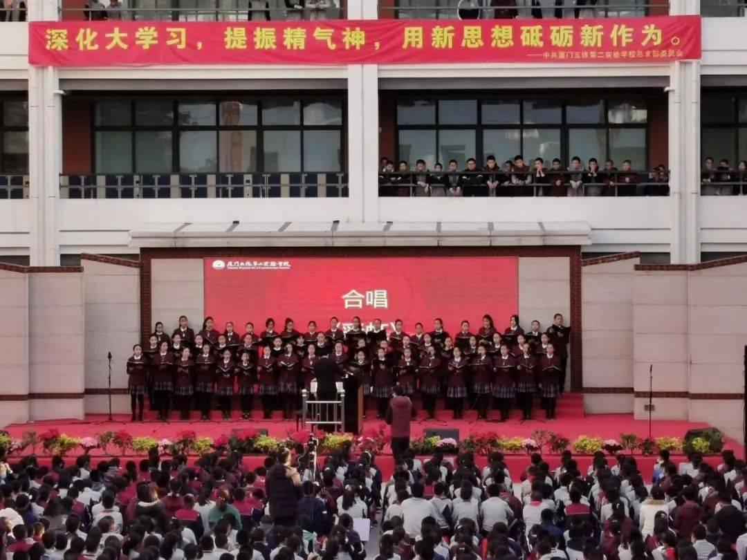 时尚女孩拍照